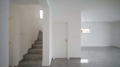 158665-599084