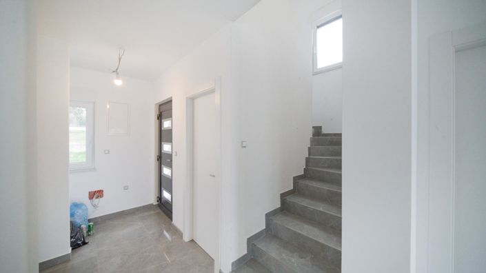 Image No.15-Propriété de 4 chambres à vendre à Buje