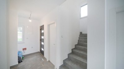 158665-599085