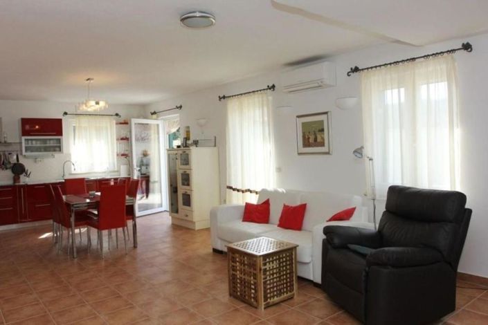 Image No.15-Propriété de 4 chambres à vendre à Mirca