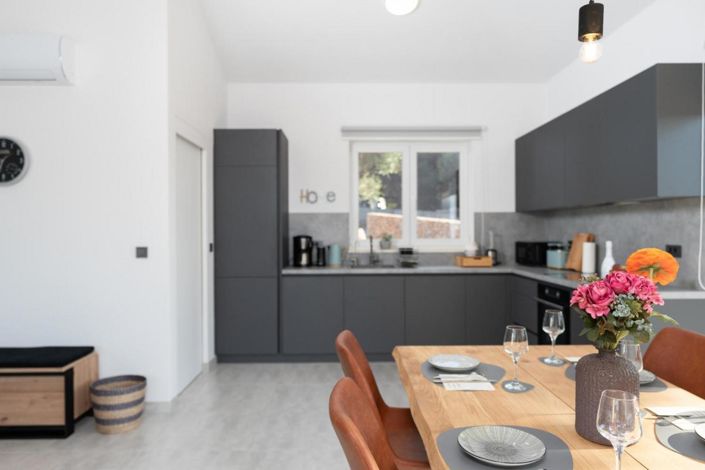 Image No.20-3 Bed Property for sale