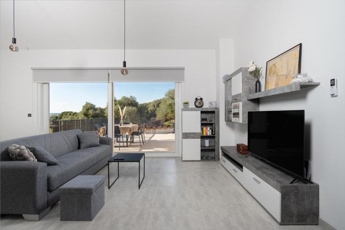 Image No.22-3 Bed Property for sale