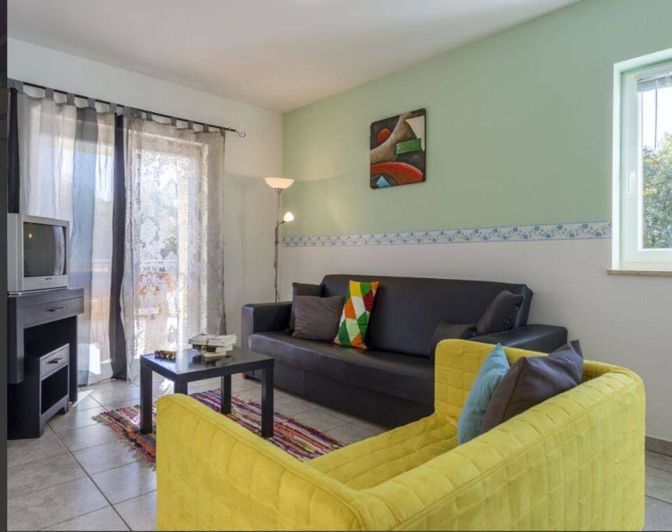 Image No.7-Propriété de 9 chambres à vendre à Žminj
