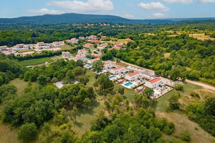 Image No.20-Propriété de 4 chambres à vendre à Labin
