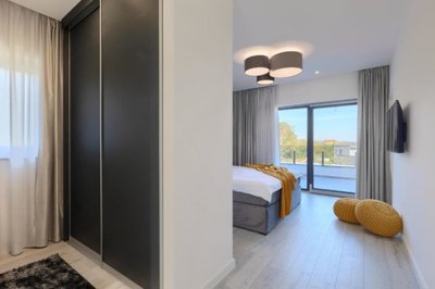 159306-601506