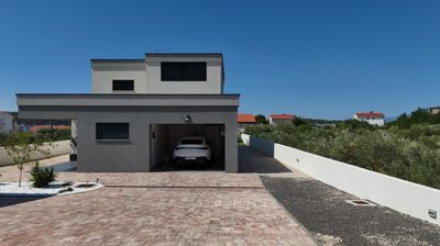 159363-601692