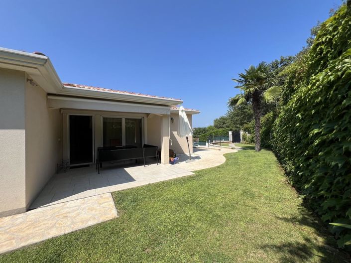 Image No.4-Propriété de 5 chambres à vendre à Porec