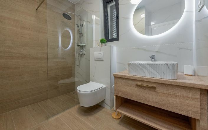 Image No.19-4 Bed Property for sale