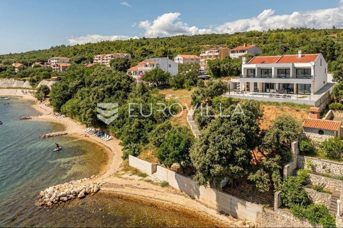 Image No.21-4 Bed Property for sale