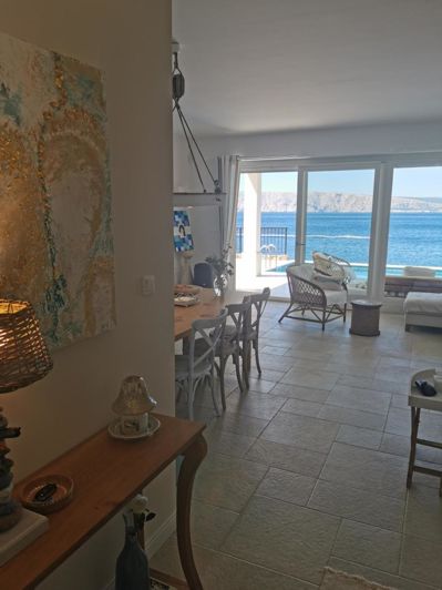 Image No.11-3 Bed Property for sale