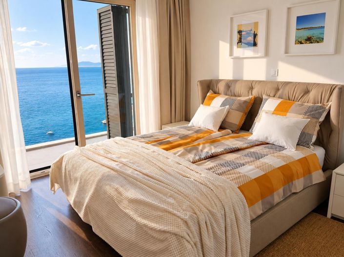 Image No.15-5 Bed Property for sale