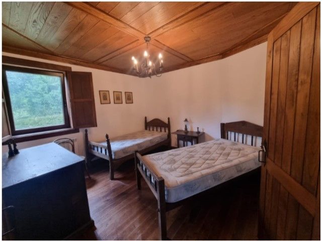 Image No.18-9 Bed House for sale