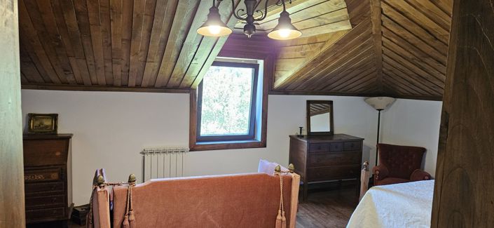 Image No.6-9 Bed Country House for sale