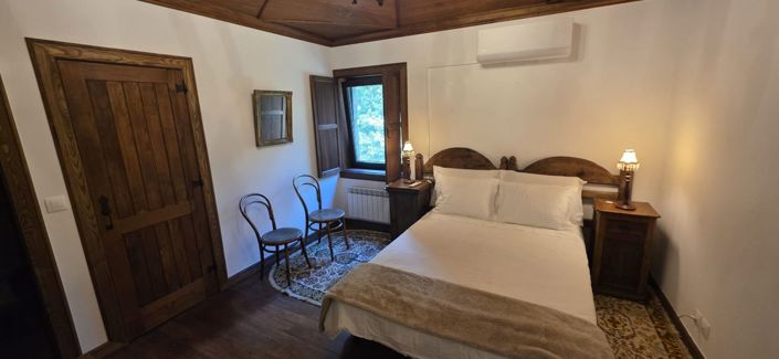 Image No.6-9 Bed Country House for sale