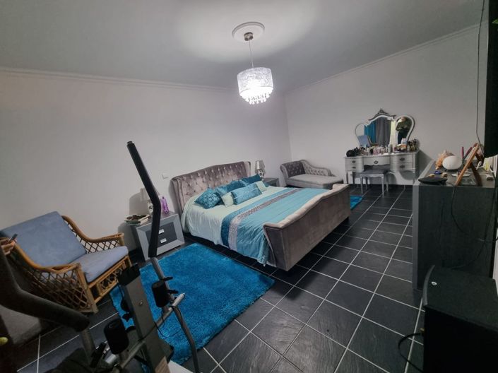 Image No.10-6 Bed House for sale