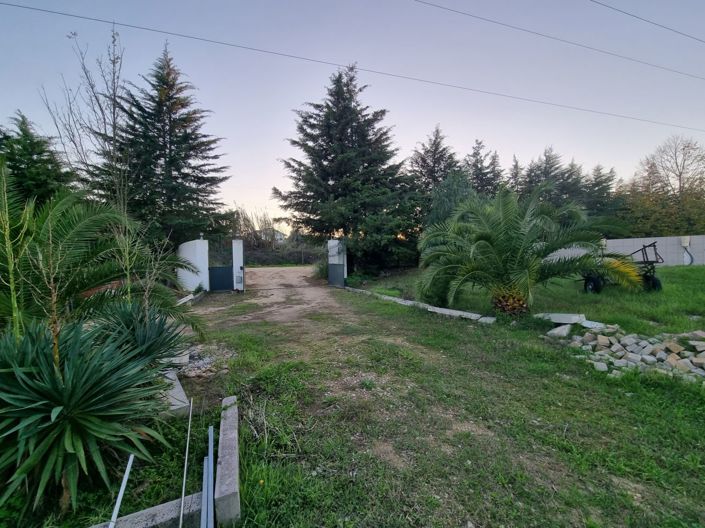 Image No.4-6 Bed House for sale