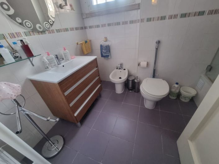 Image No.17-4 Bed Apartment for sale