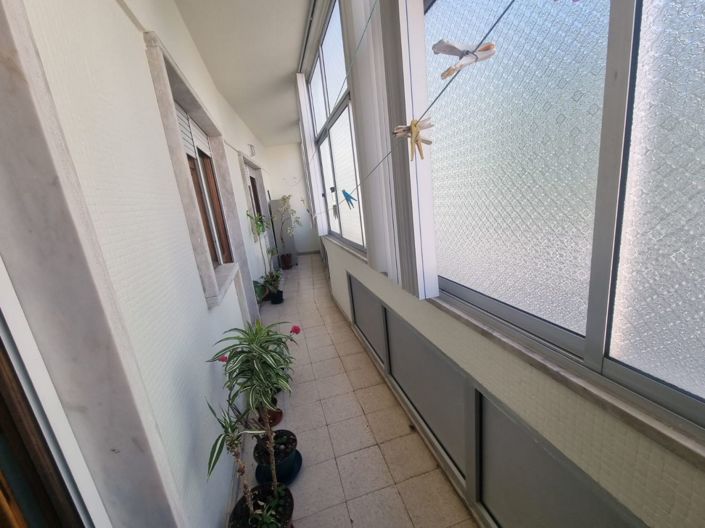 Image No.18-4 Bed Apartment for sale