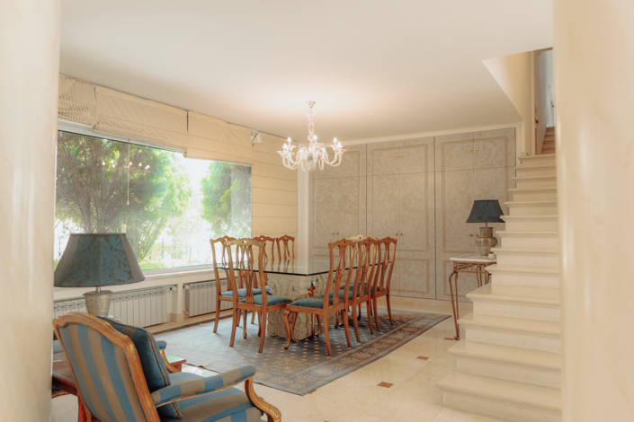 Image No.2-7 Bed House for sale