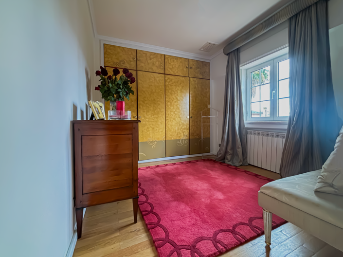 Image No.22-7 Bed House for sale