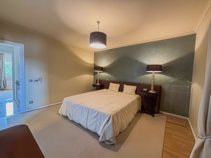 Image No.23-7 Bed House for sale