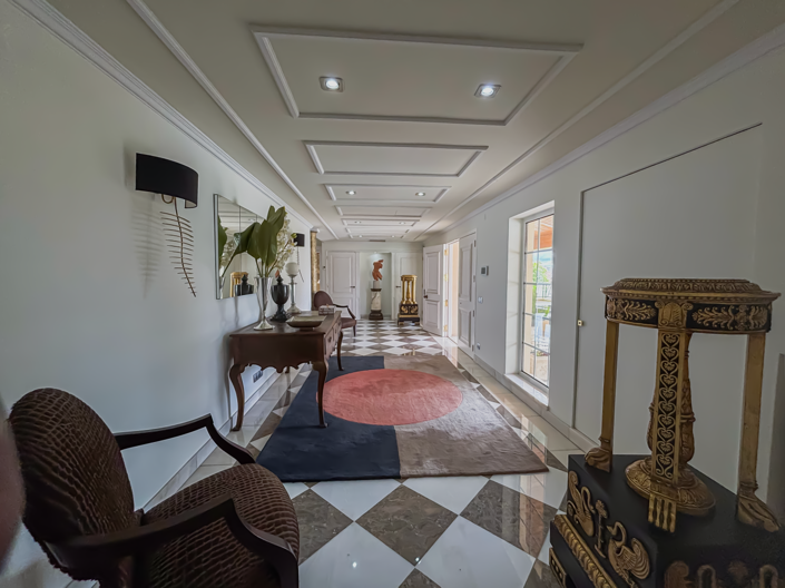 Image No.5-7 Bed House for sale