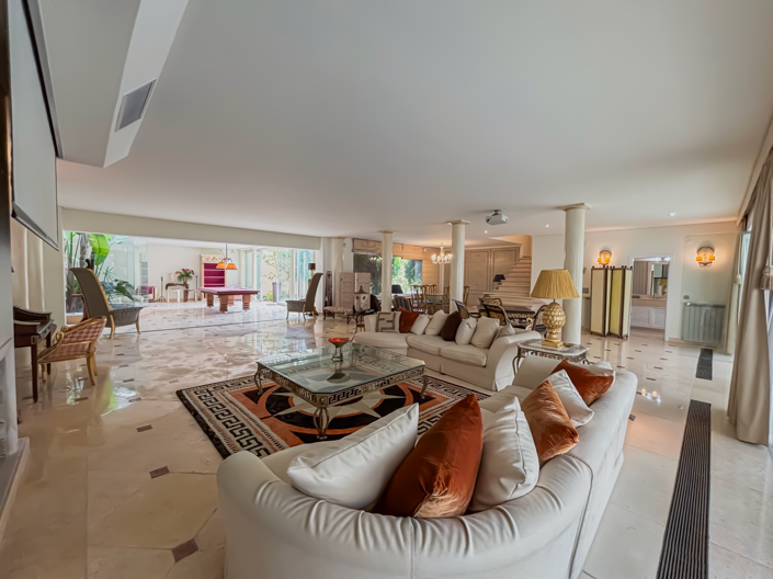 Image No.9-7 Bed House for sale