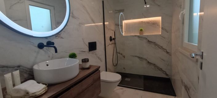 Image No.48-4 Bed House for sale