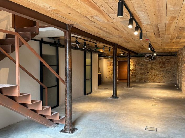 Image No.17-Commercial for sale