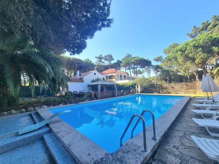 Image No.1-7 Bed House for sale