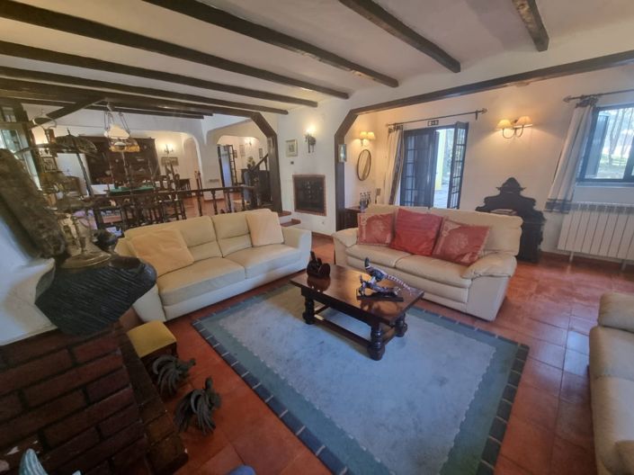 Image No.21-7 Bed House for sale