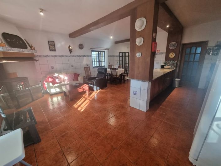 Image No.5-7 Bed House for sale