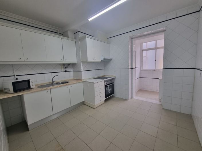 Image No.18-4 Bed Apartment for sale