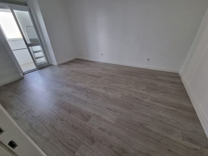 Image No.4-4 Bed Apartment for sale