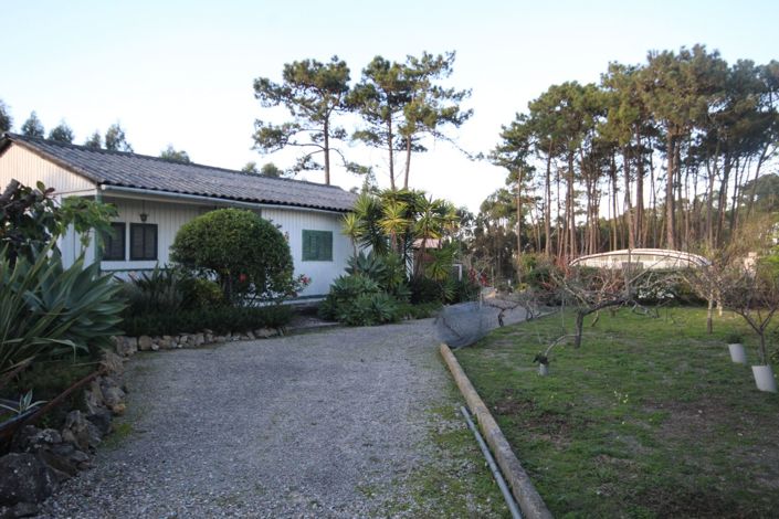 Image No.1-3 Bed Land for sale