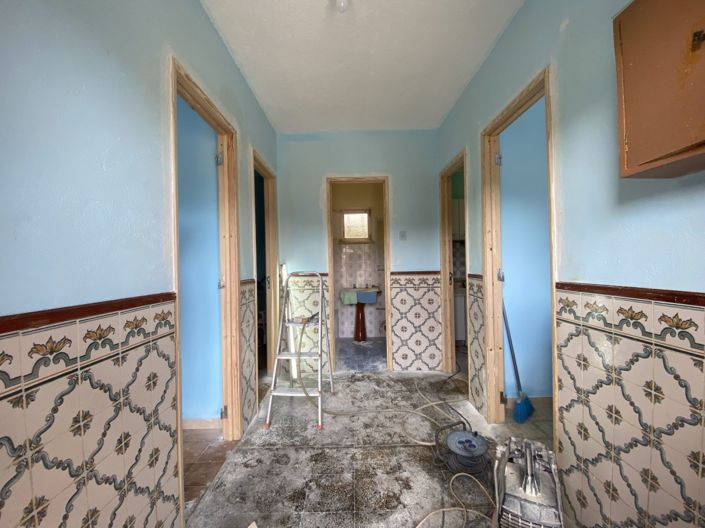 Image No.10-2 Bed House for sale