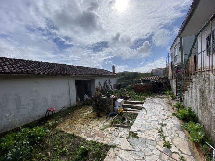 Image No.4-2 Bed House for sale