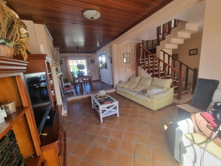 Image No.13-6 Bed House for sale