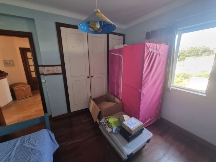 Image No.19-6 Bed House for sale