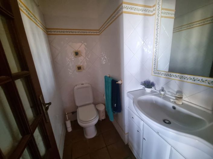 Image No.5-6 Bed House for sale