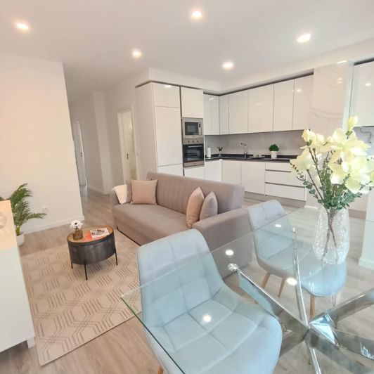 Image No.1-3 Bed Apartment for sale