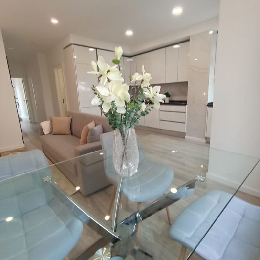 Image No.10-3 Bed Apartment for sale