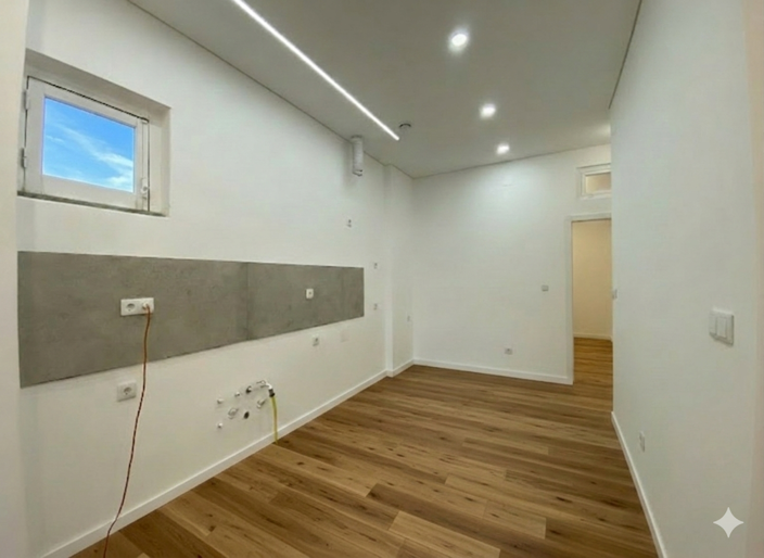 Image No.2-4 Bed Apartment for sale