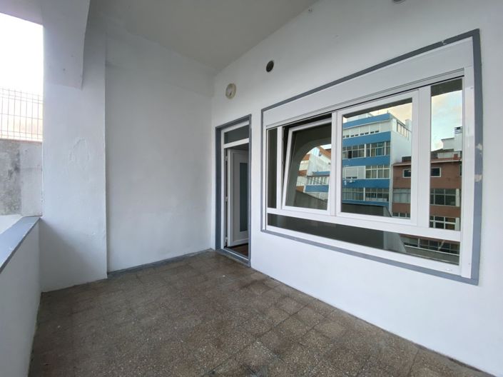 Image No.20-4 Bed Apartment for sale