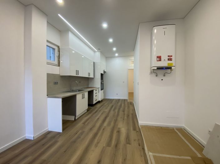 Image No.4-4 Bed Apartment for sale