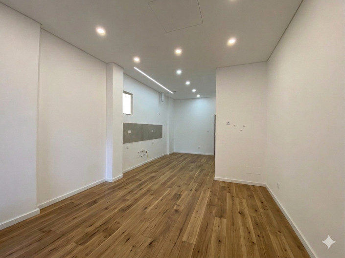 Image No.7-4 Bed Apartment for sale