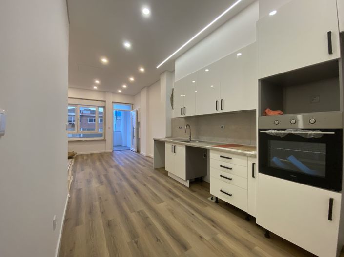 Image No.8-4 Bed Apartment for sale