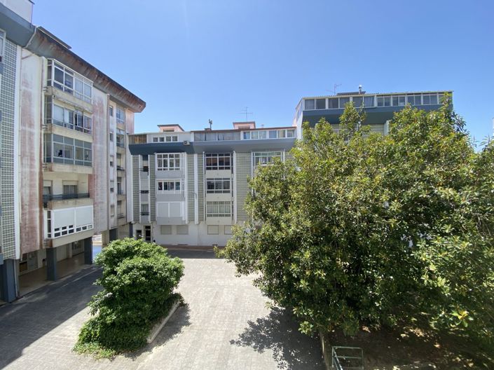 Image No.1-3 Bed Apartment for sale