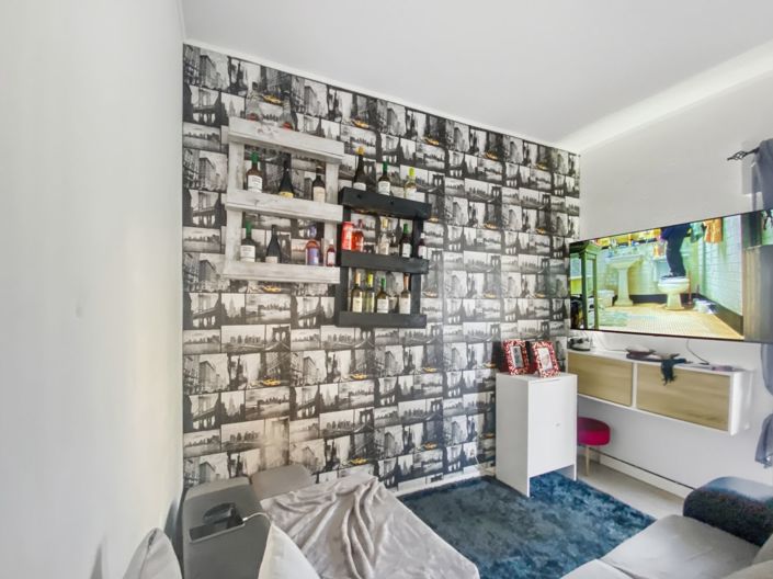 Image No.13-1 Bed Apartment for sale