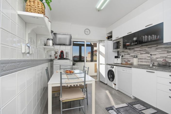 Image No.14-2 Bed Apartment for sale